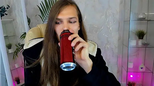 WillFobos online show from 16, 4, 2026