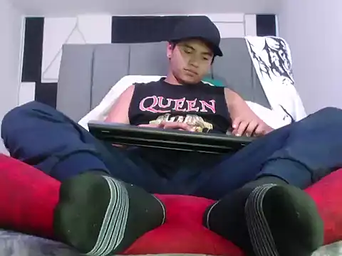 adonis latin 19 online show from 4, 6, 2026