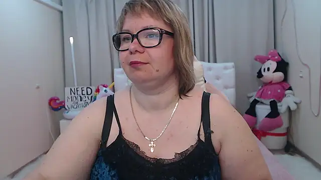 BonnnyBoobsy online show from 25, 5, 2026