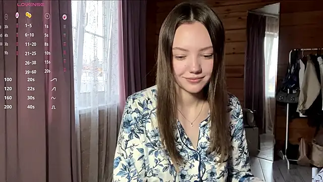 Snapshot of LenLen_Solen chatting on 27, 6, 2026 LenLen Solen online show from 27, 6, 2026