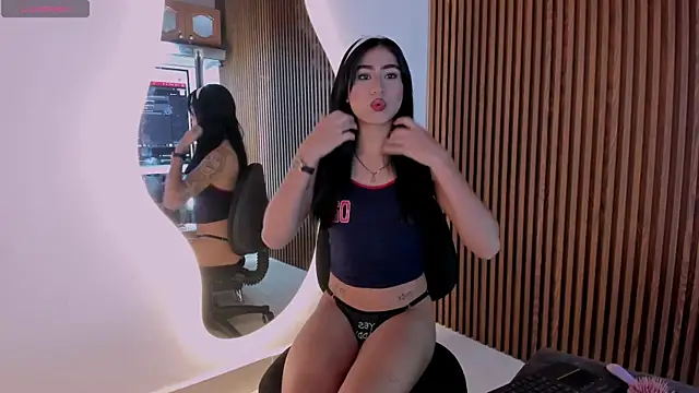 Snapshot of CandyGlow_ chatting on 16, 5, 2026 CandyGlow online show from 16, 5, 2026