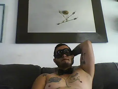 Snapshot of HOTB0Y18 chatting on 23, 3, 2026 HOTB0Y18 online show from 23, 3, 2026