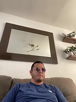 Snapshot of HOTB0Y18 chatting on 24, 3, 2026 HOTB0Y18 online show from 24, 3, 2026