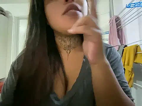 juel1sa online show from 10, 7, 2026