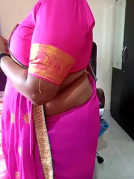 Snapshot of poojag_2 chatting on 22, 6, 2026 poojag 2 online show from 22, 6, 2026