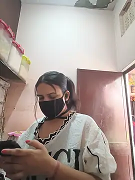REENA-STRIP online show from 28, 5, 2026
