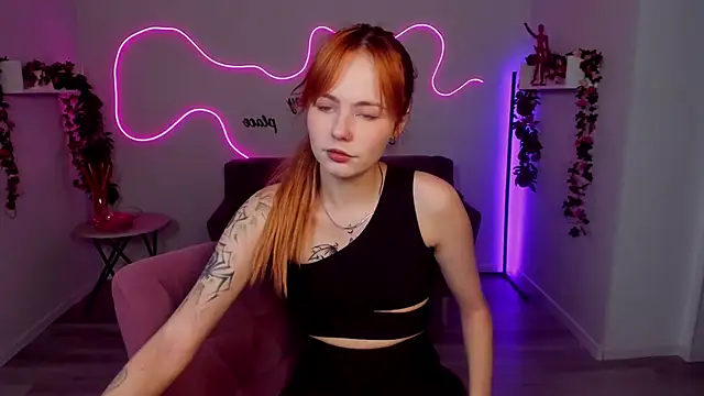 MiaSensitive online show from 13, 4, 2026