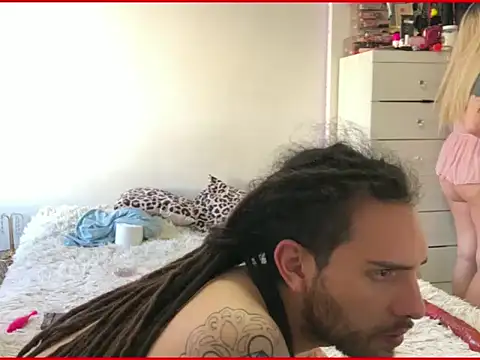 Snapshot of DreadObsessionxX chatting on 15, 5, 2026 DreadObsessionxX online show from 15, 5, 2026