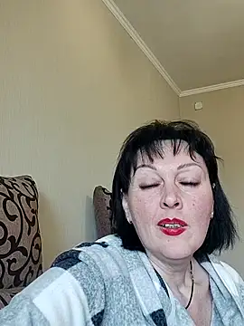 HelgaDennis online show from 5, 4, 2026