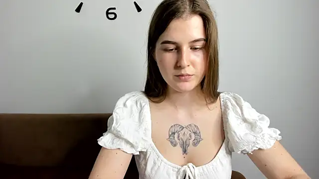 OhMyAlice online show from 4, 4, 2026