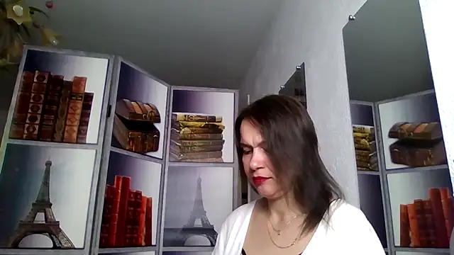 Selena Moo online show from 11, 4, 2026