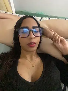 Midnightcatt online show from 18, 4, 2026