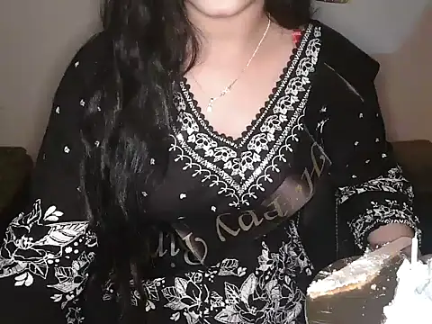 Snapshot of urvashi_rai chatting on 12, 6, 2026 urvashi rai online show from 12, 6, 2026