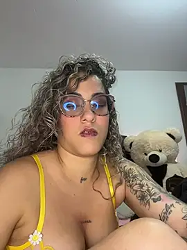 Snapshot of Melina-54 chatting on 2, 6, 2026 Melina-54 online show from 2, 6, 2026