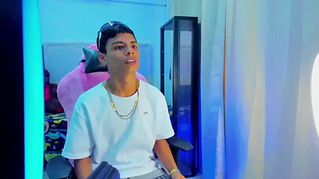 Dayron lee  online show from 25, 3, 2026