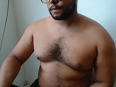 Derick 013 online show from 13, 5, 2026