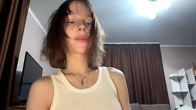 Snapshot of asunanue chatting on 14, 4, 2026 asunanue online show from 14, 4, 2026