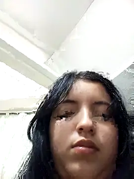 violetascottt online show from 11, 4, 2026