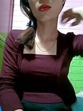 AmyLinee01 online show from 9, 4, 2026
