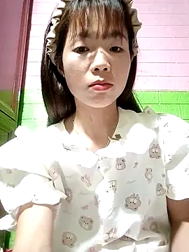 AmyLinee01 online show from 7, 5, 2026