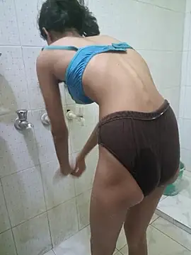 Curvy Amyra online show from 16, 5, 2026