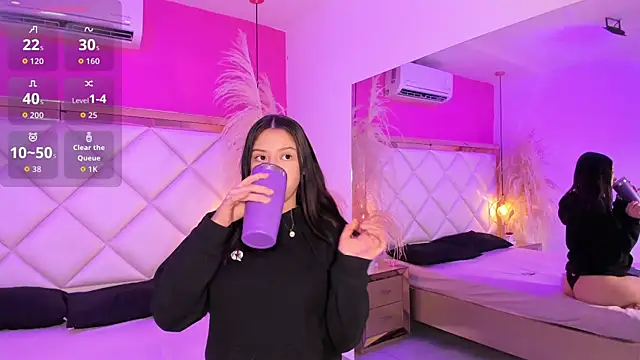 Snapshot of DaniandCute chatting on 25, 3, 2026 DaniandCute online show from 25, 3, 2026