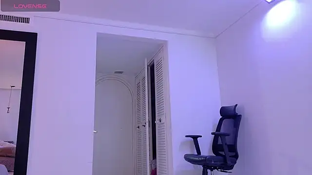 Sasha Sin online show from 14, 7, 2026