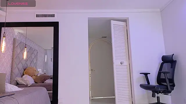 Sasha Sin online show from 15, 7, 2026