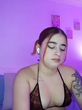 Snapshot of martina_connor1 chatting on 20, 5, 2026 martina connor1 online show from 20, 5, 2026