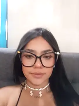 baby-skinnd online show from 6, 4, 2026