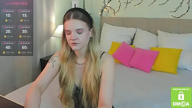 Snapshot of Emma_peach chatting on 6, 6, 2026 Emma peach online show from 6, 6, 2026