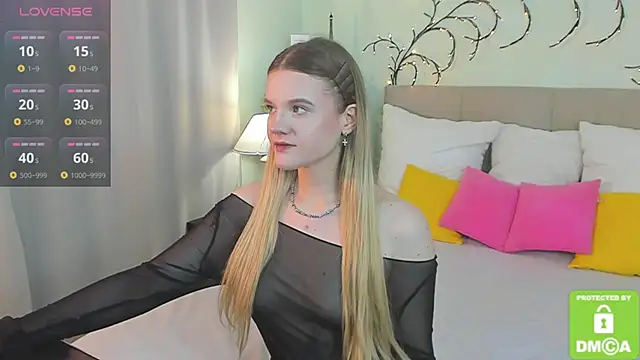 Snapshot of Emma_peach chatting on 9, 6, 2026 Emma peach online show from 9, 6, 2026
