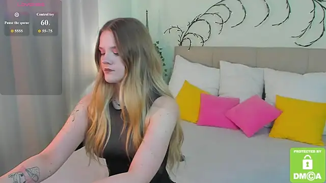 Snapshot of Emma_peach chatting on 10, 6, 2026 Emma peach online show from 10, 6, 2026