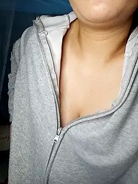 Snapshot of -Lomymy- chatting on 26, 3, 2026 -Lomymy- online show from 26, 3, 2026