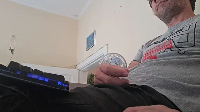 Sueliton2 online show from 2, 4, 2026