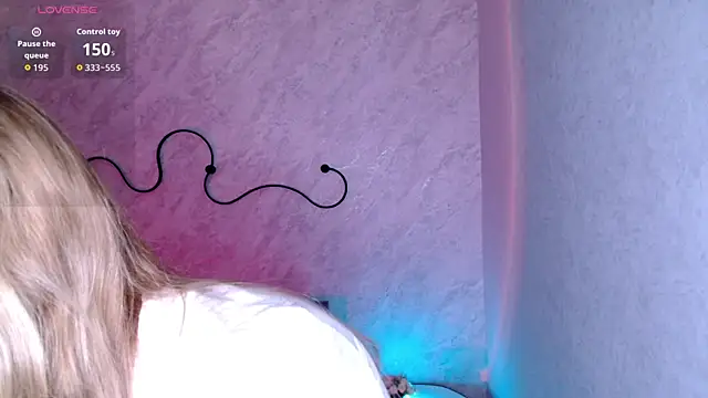 LulyDOLL online show from 10, 4, 2026