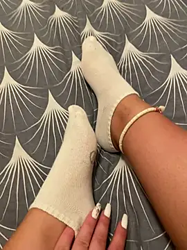 Snapshot of LilouPieds chatting on 15, 7, 2026 LilouPieds online show from 15, 7, 2026