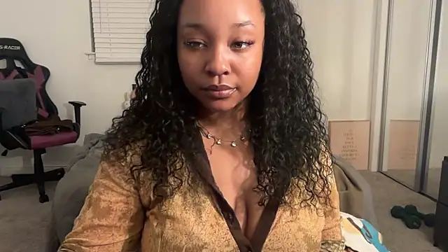 Yourmommysilk online show from 7, 4, 2026