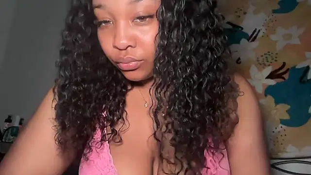 Snapshot of Yourmommysilk chatting on 12, 6, 2026 Yourmommysilk online show from 12, 6, 2026