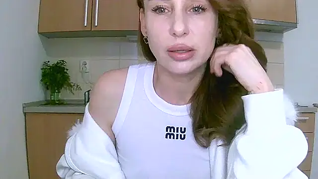 GlarysLoveressSx online show from 24, 4, 2026