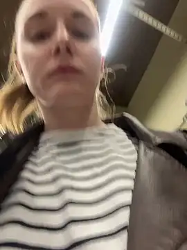 Snapshot of FReyja_44 chatting on 24, 3, 2026 FReyja 44 online show from 24, 3, 2026