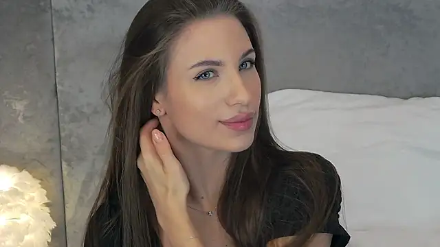 Lana Drake online show from 12, 5, 2026