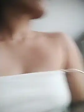 wet vika online show from 1, 4, 2026