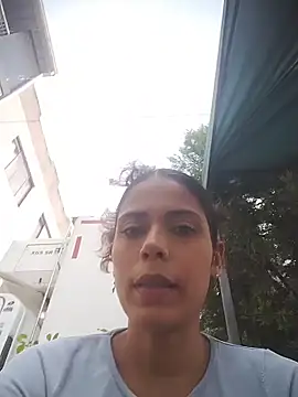 wet vika online show from 4, 4, 2026