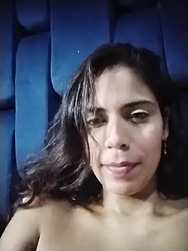 wet vika online show from 5, 4, 2026