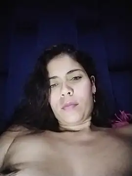 wet vika online show from 17, 4, 2026