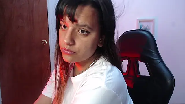 Ivvy Bloom online show from 13, 5, 2026