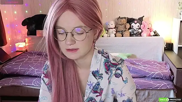 JulietFisher online show from 12, 4, 2026