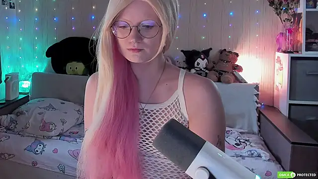 JulietFisher online show from 15, 6, 2026