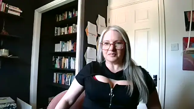 EmberSinn online show from 28, 4, 2026